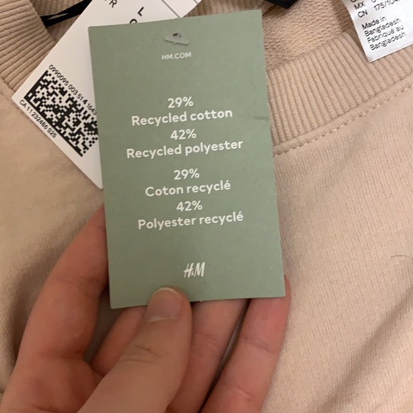 H&M pink “smile” cropped sweater - Picture 4 of 5